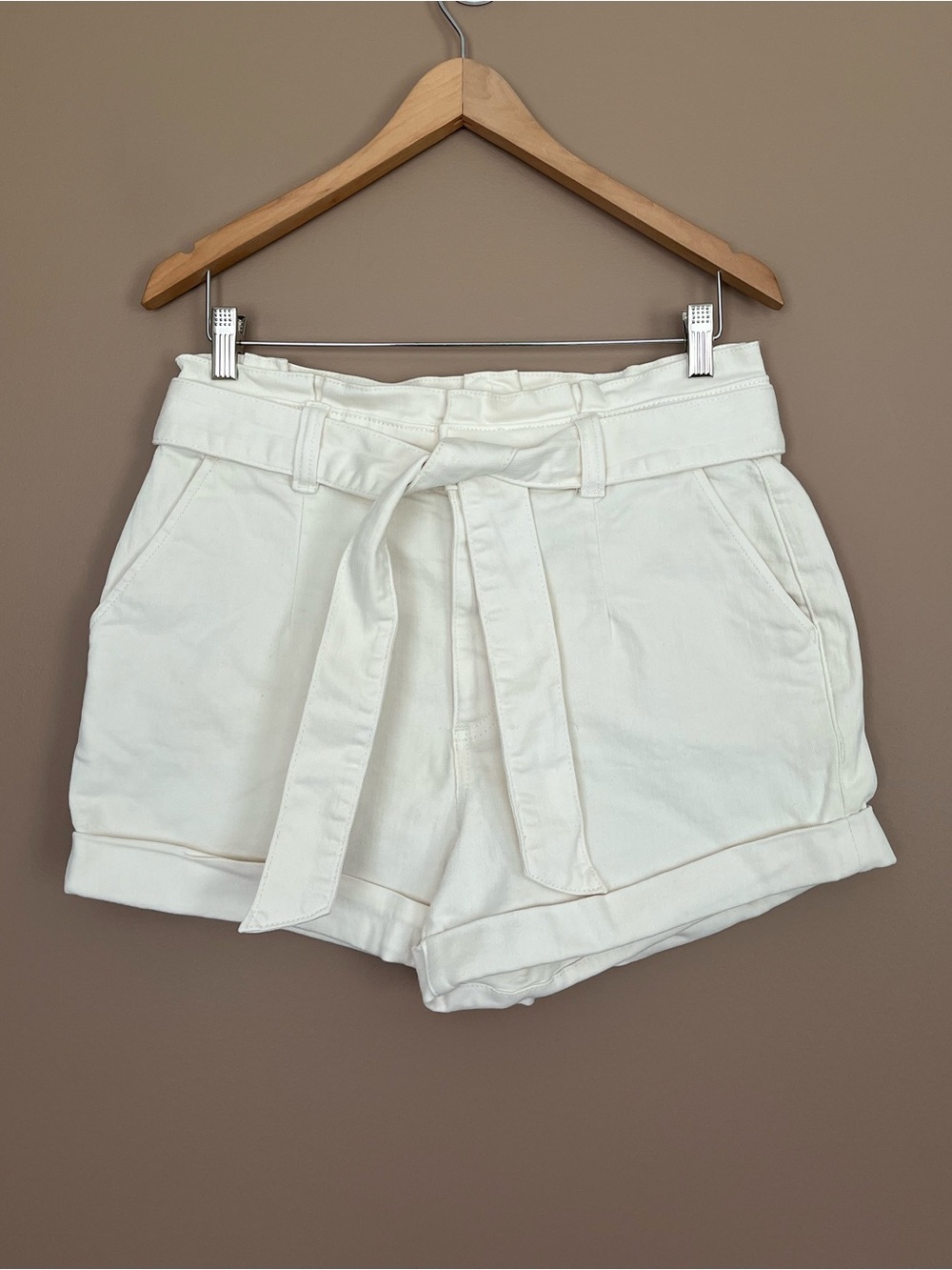 {Express} Paper Bag Waist Extreme High Rise Twill Shorts with Belt in Ivory - 8